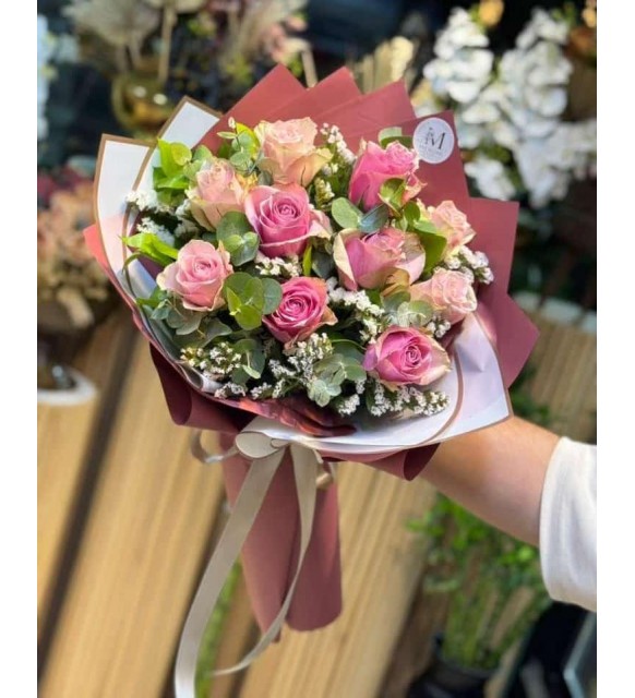 10 Pembe Güllü Buket